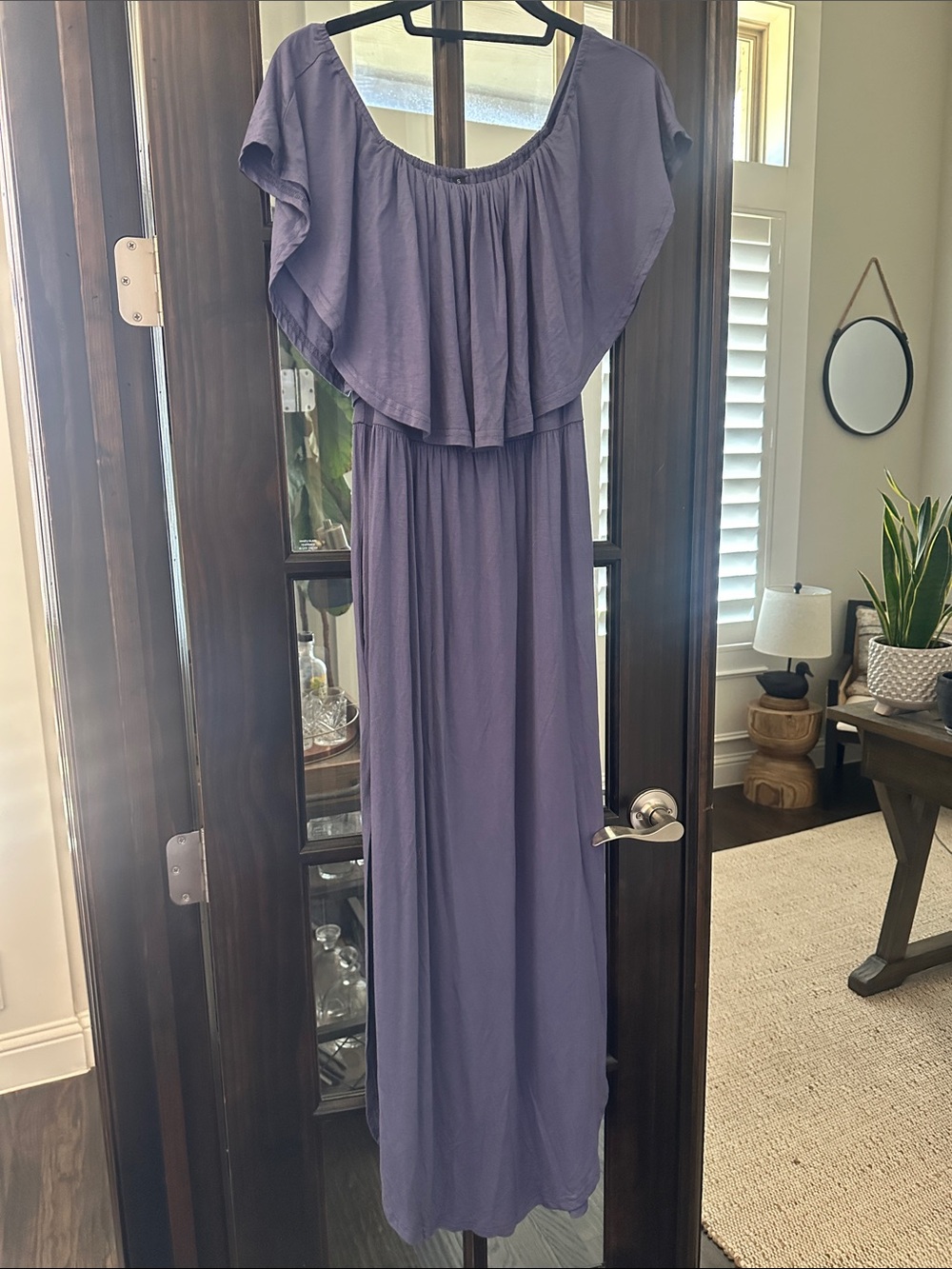 PRETTY DUSTY PURPLE DRESS SIZE SMALL
